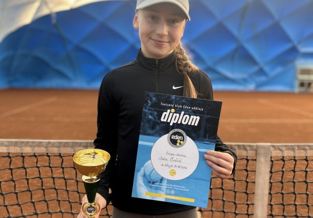 Anička Štrofová – 1. místo ve dvouhře a 2. místo ve čtyřhře